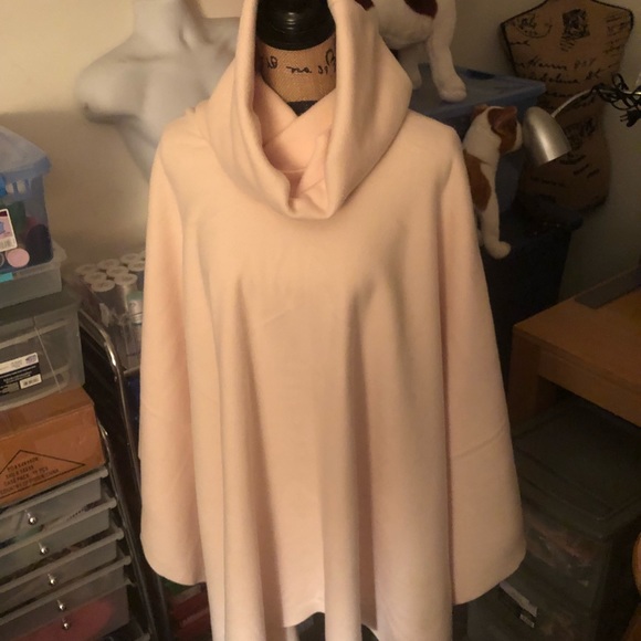 Ladies fleece capes Clearance